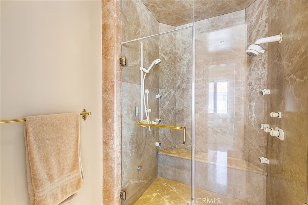 Edbd042f Bf86 43c0 B03b 80f75a70a4df