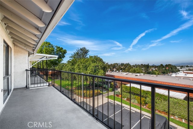 Detail Gallery Image 9 of 42 For 3110 via Serena South #P,  Laguna Woods,  CA 92637 - 2 Beds | 2 Baths