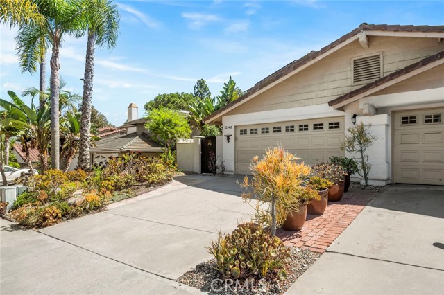 Detail Gallery Image 2 of 23 For 12542 San Bruno, San Diego,  CA 92130 - 3 Beds | 3 Baths