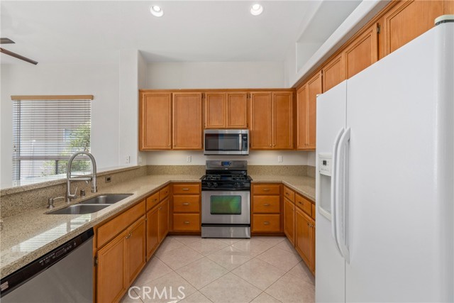 1931 Madera Circle, Corona CA: https://media.crmls.org/medias/edbe33a4-8a2d-4028-ace8-426642d485e6.jpg