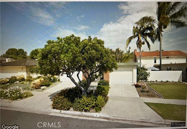 9 Butler Street, Irvine CA: https://media.crmls.org/medias/edbf5e30-9702-4399-800e-92c8eb288768.jpg