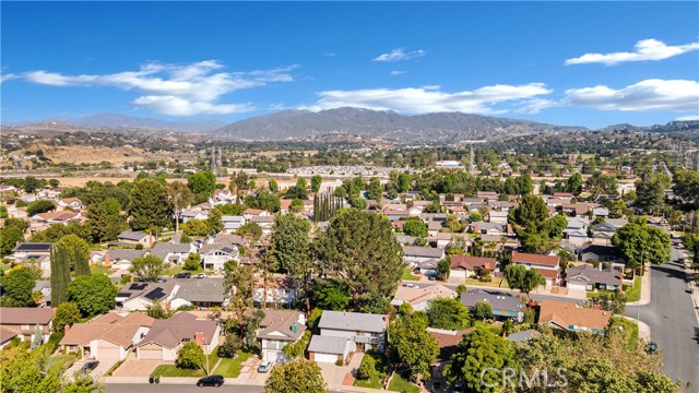 Detail Gallery Image 38 of 40 For 23706 Mill Valley Rd, Valencia,  CA 91355 - 5 Beds | 2/1 Baths