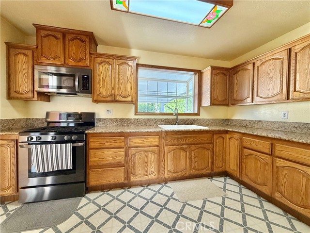4736 Vangold Avenue, Lakewood CA: https://media.crmls.org/medias/edc1fb9b-9f10-4563-beb4-0f29ad202ae2.jpg