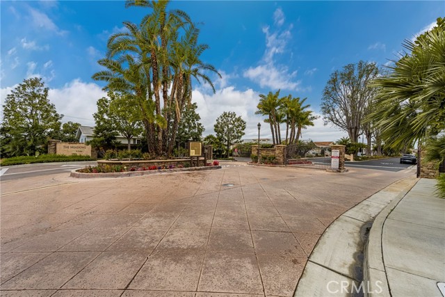 14851 Jeffrey, Irvine CA: https://media.crmls.org/medias/edc21559-eba0-4bc9-9467-f56b1d23b0f5.jpg