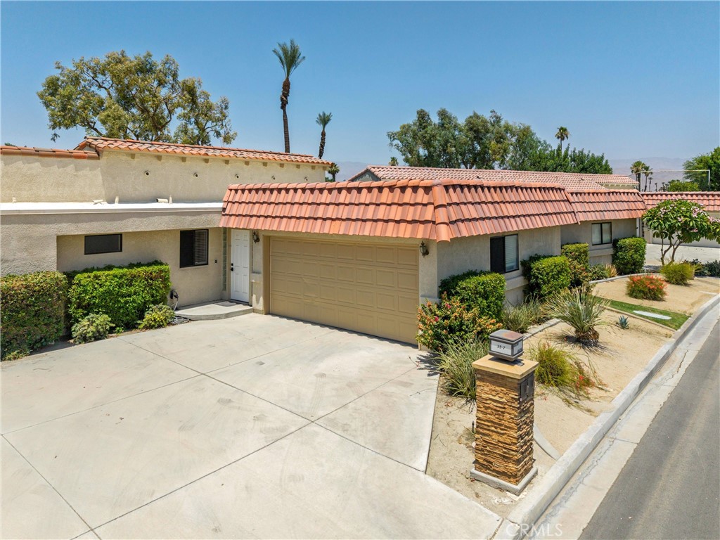 40316 Bay Hill Way