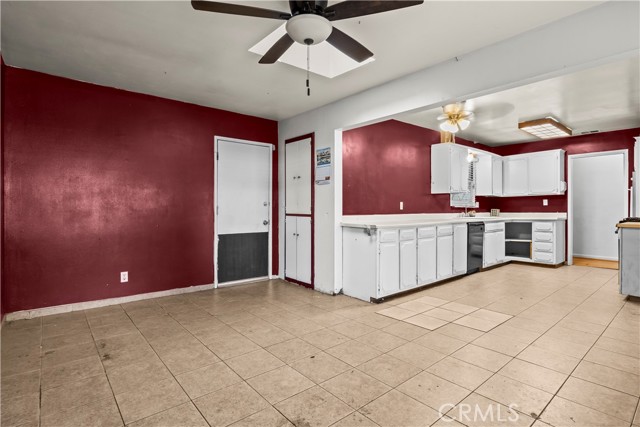 Detail Gallery Image 16 of 56 For 11140 Montlake Dr, Riverside,  CA 92505 - 4 Beds | 2 Baths