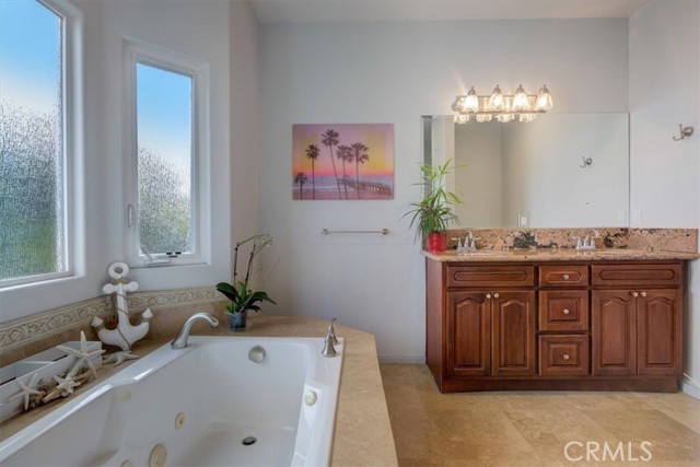 18426 Mansel Avenue, Redondo Beach, California 90278, 3 Bedrooms Bedrooms, ,3 BathroomsBathrooms,Residential,Sold,Mansel,SB23005163