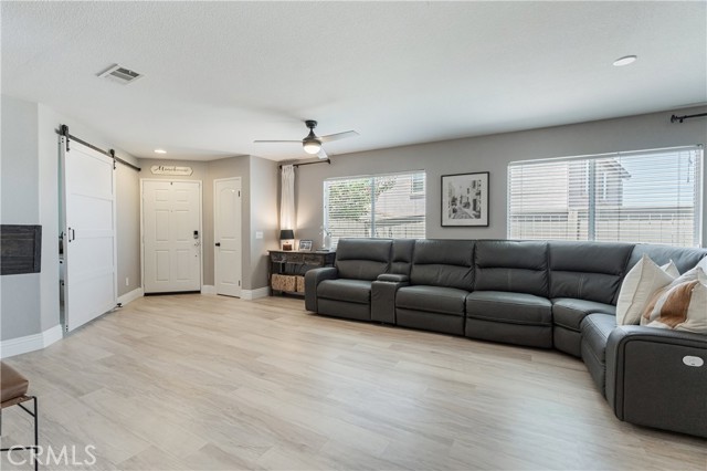 23470 Badger Creek Lane, Menifee CA: https://media.crmls.org/medias/edc40cc7-a5c6-4006-acd9-5446bdfabf46.jpg