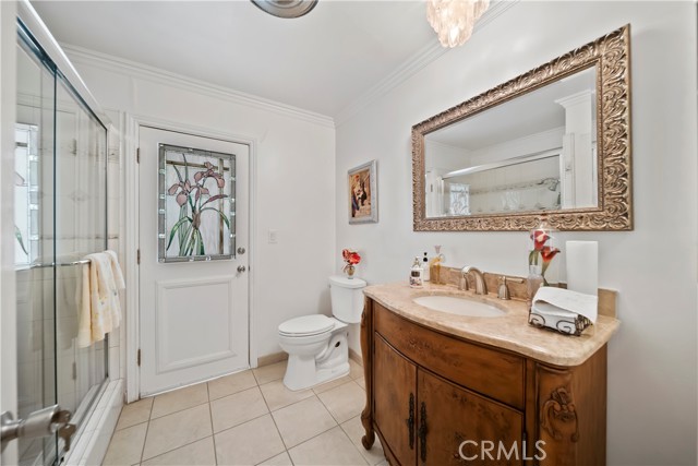 5 Bed Home for Sale in Hollywood Hills, California