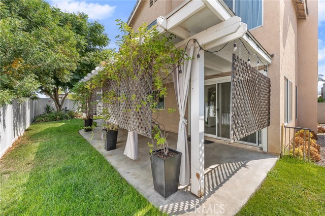 10162 Basalt Lane, Mentone CA: https://media.crmls.org/medias/edc573d1-01f0-4314-ae6f-00e874888c57.jpg