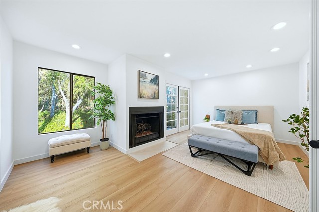 Detail Gallery Image 21 of 29 For 11601 Montana Ave #7,  Los Angeles,  CA 90049 - 2 Beds | 3 Baths