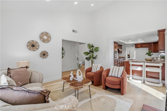 Detail Gallery Image 8 of 45 For 21039 Glenwold Drive, Walnut,  CA 91789 - 4 Beds | 2 Baths