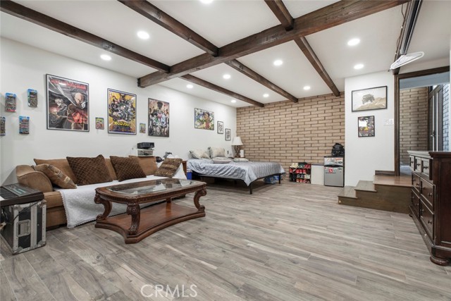 3225 Yardley Place, Simi Valley CA: https://media.crmls.org/medias/edc6f1c6-272f-43ea-8068-20f50b8bf260.jpg