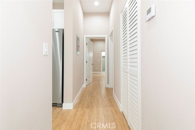 Detail Gallery Image 8 of 15 For 741 E Doran St #B,  Glendale,  CA 91206 - 2 Beds | 1 Baths