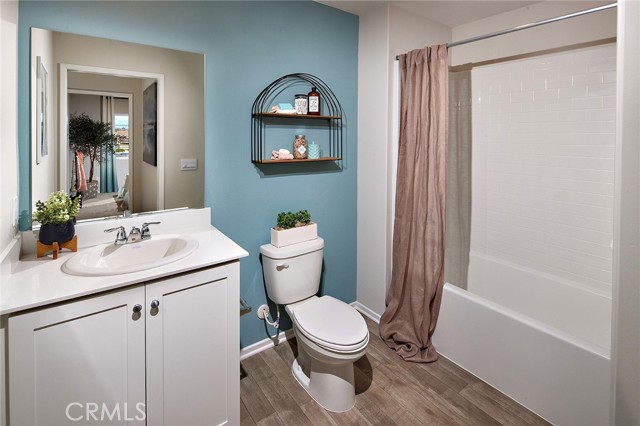 Detail Gallery Image 9 of 18 For 1237 Convention Way, Hemet,  CA 92543 - 4 Beds | 3 Baths