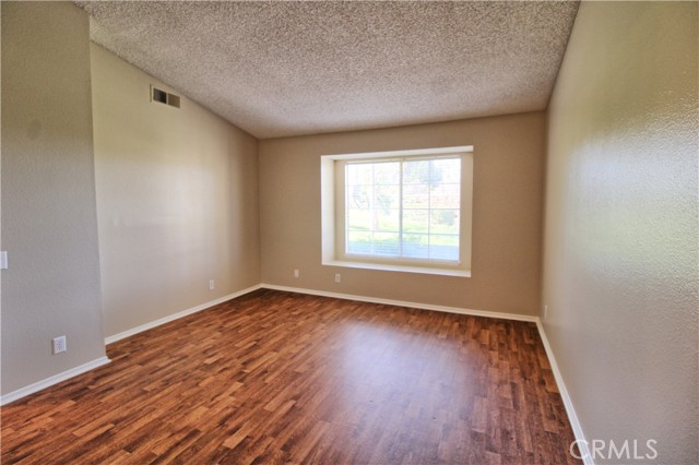 Detail Gallery Image 10 of 13 For 25710 Sunrise Way, Loma Linda,  CA 92354 - 2 Beds | 2 Baths