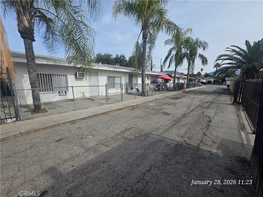 Apartment at 1134 Sepulveda
