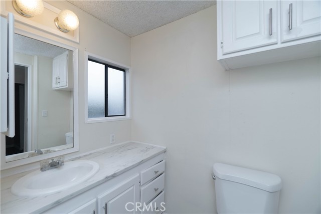 Detail Gallery Image 13 of 21 For 9235 Artesia #13,  Bellflower,  CA 90706 - 2 Beds | 1 Baths