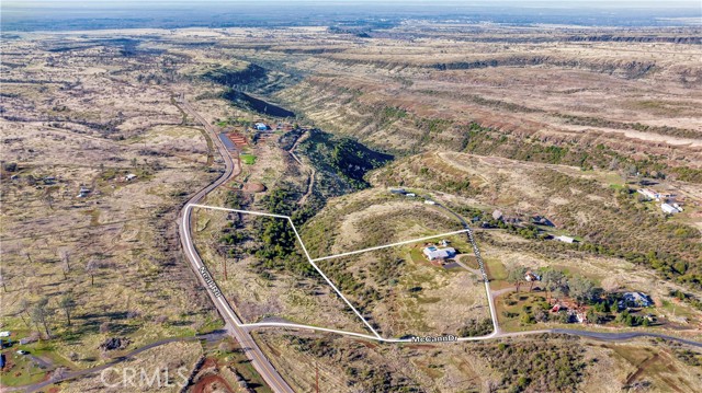 3070 Royal Meadow Lane, Paradise CA: https://media.crmls.org/medias/edc7d988-874a-4e07-83fd-6a5b045a9a7f.jpg