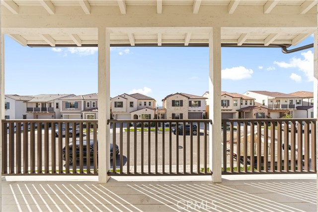 Detail Gallery Image 4 of 46 For 112 Oakstone, Irvine,  CA 92618 - 4 Beds | 3 Baths