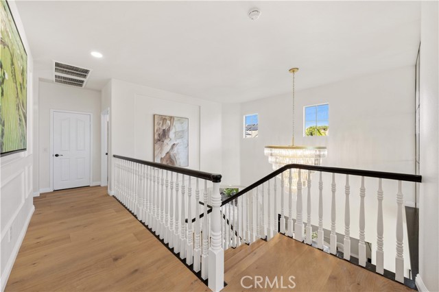 Image 25 of 71 For 23195 Stoneridge