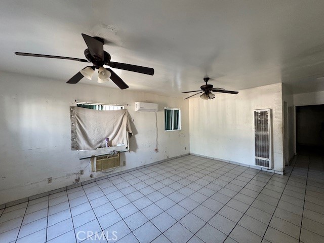 Detail Gallery Image 7 of 11 For 2712 California St, Huntington Park,  CA 90255 - – Beds | – Baths