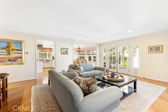Detail Gallery Image 13 of 42 For 657 36th St, Manhattan Beach,  CA 90266 - 3 Beds | 2/1 Baths