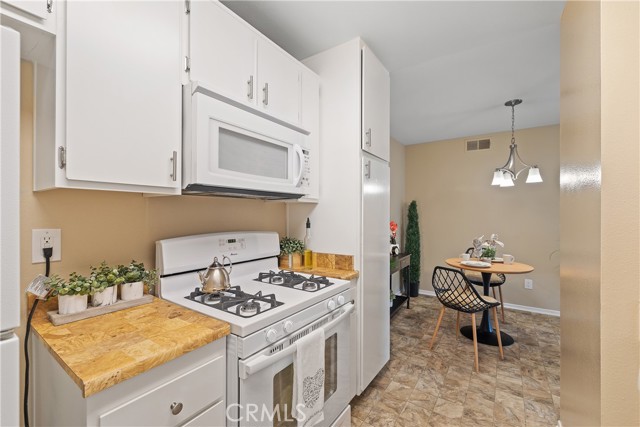 Detail Gallery Image 13 of 26 For 8990 19th St #240,  Rancho Cucamonga,  CA 91701 - 1 Beds | 1 Baths