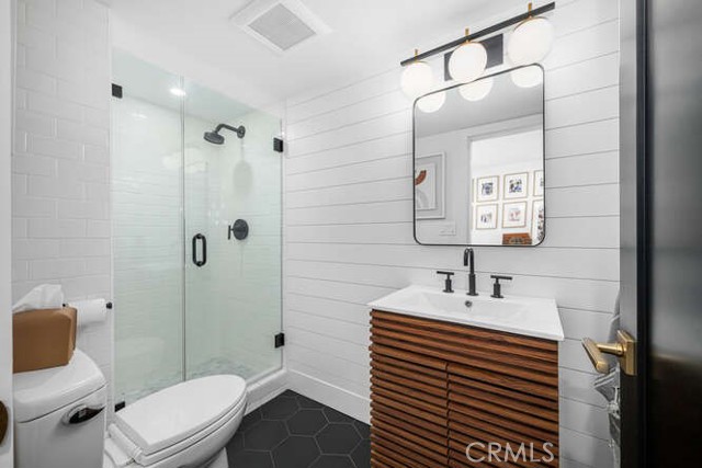 Image 30 of 75 For 3116 Armourdale Avenue