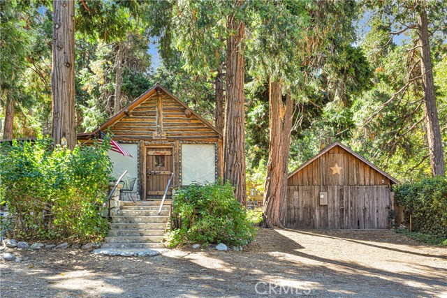 Detail Gallery Image 2 of 32 For 41099 Valley of the Falls, Forest Falls,  CA 92339 - 2 Beds | 1 Baths