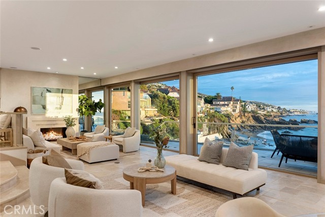 Detail Gallery Image 7 of 74 For 1907 Ocean Way, Laguna Beach,  CA 92651 - 4 Beds | 3/1 Baths