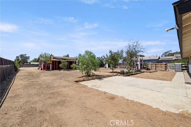 3834 Hillside Avenue, Norco CA: https://media.crmls.org/medias/edcc42e0-4487-4a91-8451-13b0d023e1bf.jpg