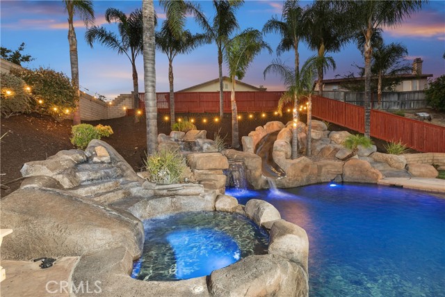 Detail Gallery Image 5 of 58 For 23748 Cloverleaf Way, Murrieta,  CA 92562 - 4 Beds | 3/1 Baths