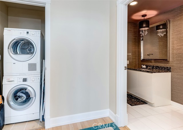 Detail Gallery Image 17 of 25 For 900 W Olympic, Los Angeles,  CA 90015 - 2 Beds | 3 Baths