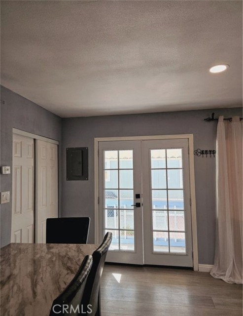 Front Image Thumbnail for CRDW25271187