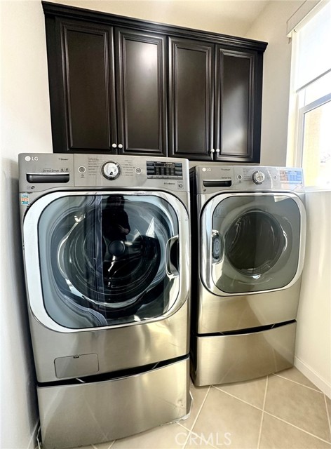 2nd floor Laundry room