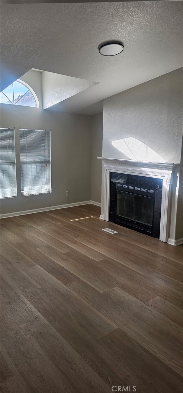 Detail Gallery Image 6 of 23 For 3700 3700 Quartz Canyon #41,  Jurupa Valley,  CA 92509 - 3 Beds | 2 Baths