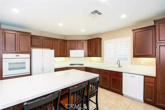 Detail Gallery Image 8 of 29 For 17094 Noble View, Riverside,  CA 92503 - 4 Beds | 2 Baths