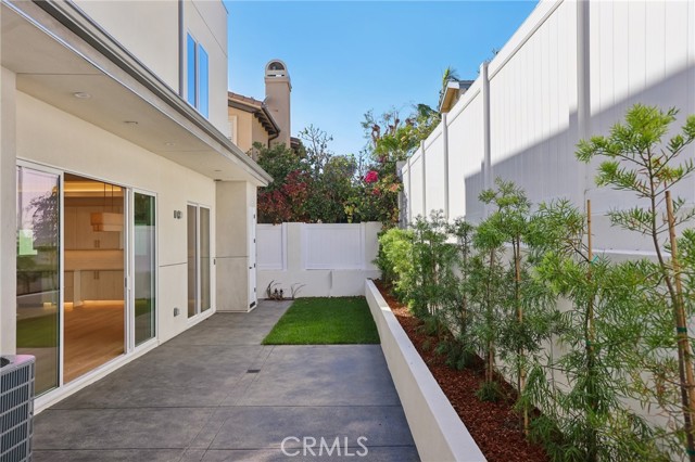 2019 Huntington Lane, B photo 47