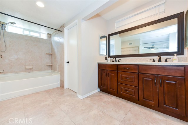 46 Country Wood Drive, Pomona CA: https://media.crmls.org/medias/edd25ca5-d517-4387-8c4c-1a918243b780.jpg