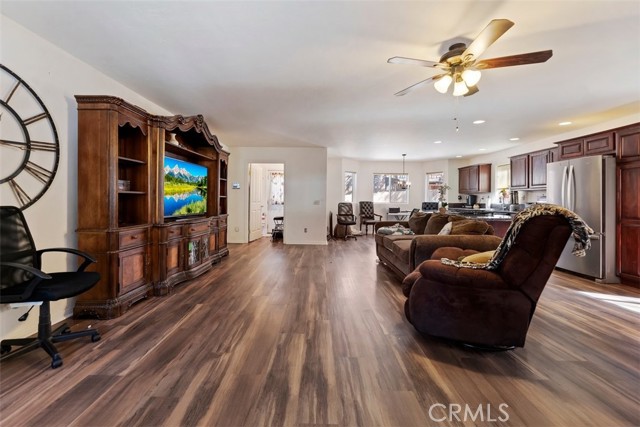 Detail Gallery Image 20 of 44 For 879 Spruce, Sugarloaf,  CA 92386 - 3 Beds | 2/1 Baths