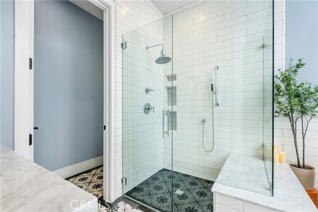 Detail Gallery Image 32 of 64 For 2318 Vista Grande, Vista,  CA 92084 - 5 Beds | 4 Baths