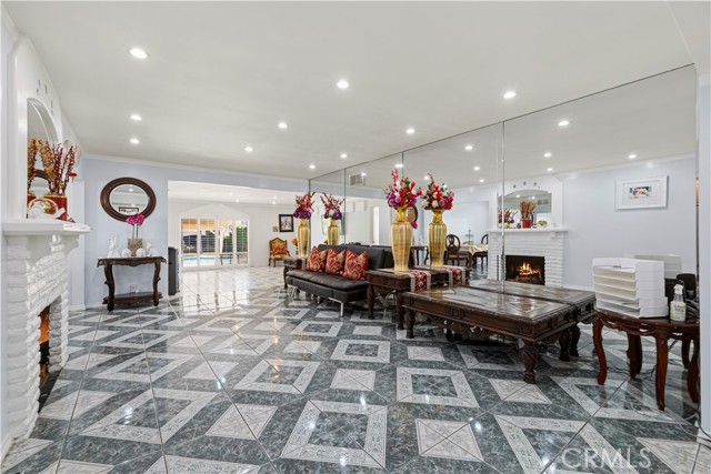 Detail Gallery Image 8 of 45 For 17174 Los Alimos, Granada Hills,  CA 91344 - 4 Beds | 3 Baths