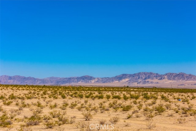 Detail Gallery Image 13 of 39 For 70147 Cove View Rd, Twentynine Palms,  CA 92277 - – Beds | – Baths