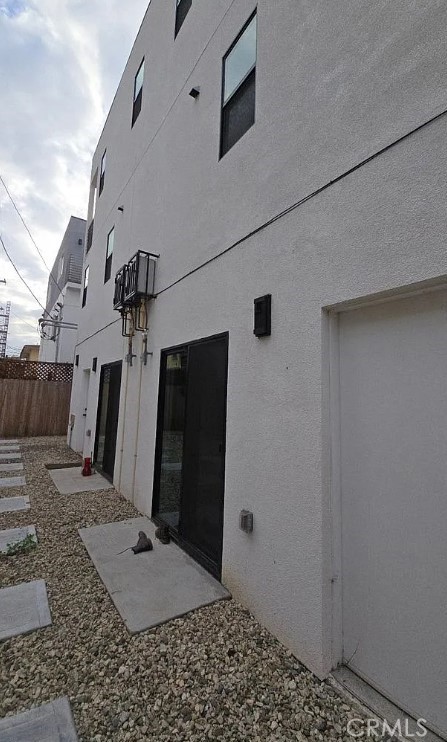 Detail Gallery Image 7 of 23 For 6417 1/2 Lexington Ave, Los Angeles,  CA 90038 - 4 Beds | 4 Baths