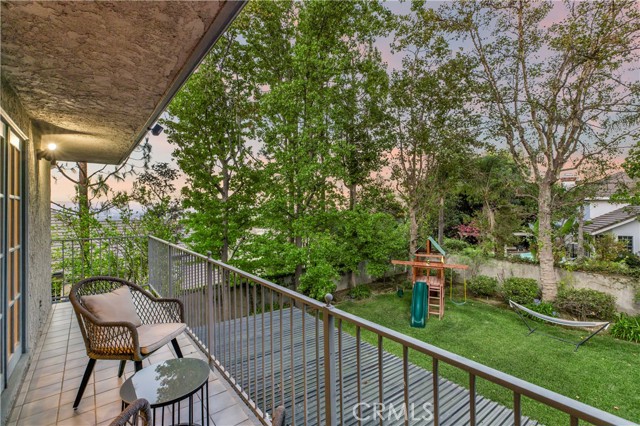 6032 County Oak Road, Woodland Hills CA: https://media.crmls.org/medias/edd4ade5-2774-4481-9efb-a72e3d342404.jpg