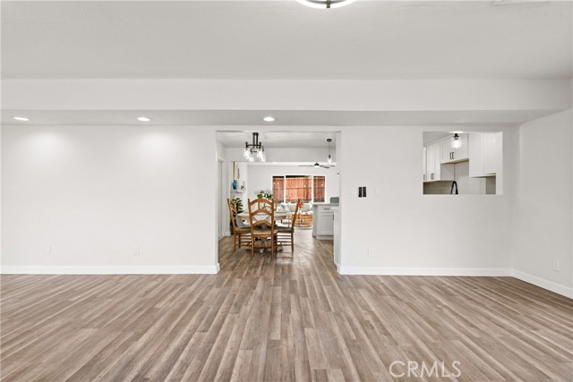 Image 14 of 33 For 17624 Mackay Avenue