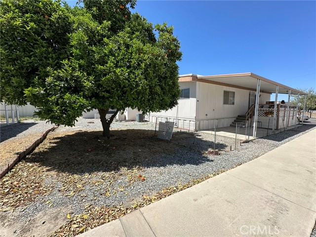 Detail Gallery Image 3 of 14 For 1895 W Devonshire Ave #143,  Hemet,  CA 92545 - 2 Beds | 2 Baths