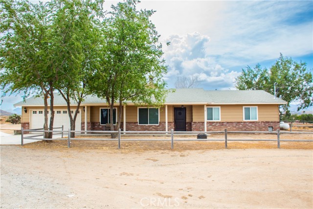 Detail Gallery Image 4 of 27 For 6591 Sundown Dr, Phelan,  CA 92371 - 3 Beds | 2 Baths