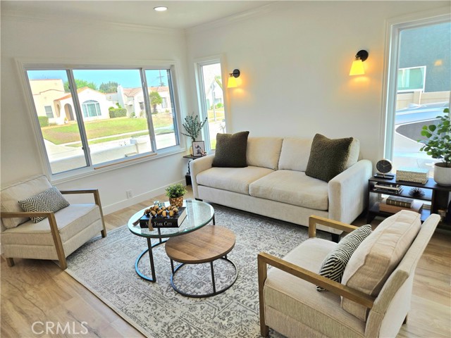 Detail Gallery Image 16 of 41 For 2022 W 75th St, Los Angeles,  CA 90047 - 2 Beds | 1 Baths